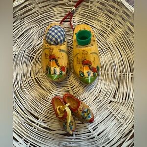 Vintage Dutch Wooden Shoes Miniatures‎